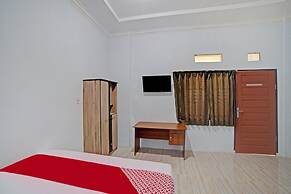 OYO 90503 Madina Residence Syariah