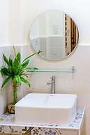 ALONA BEACH SIDE INN