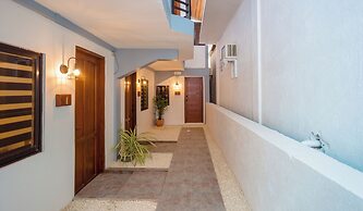 ALONA BEACH SIDE INN