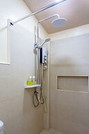 ALONA BEACH SIDE INN