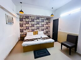 Roomshala 116 Krishna Villa