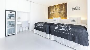 Cuvée J2 Hôtel Osaka by ONKOCHISHIN - Adults Only