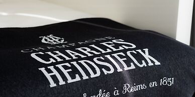 Cuvée J2 Hôtel Osaka by ONKOCHISHIN - Adults Only