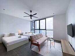 High Floor KL View Scarletz Suite