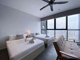 High Floor KL View Scarletz Suite