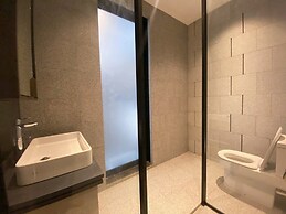 High Floor KL View Scarletz Suite