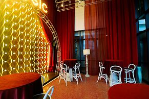 High Floor KL View Scarletz Suite