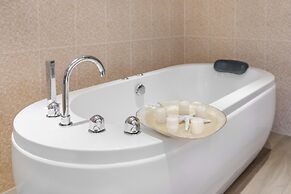 2-bdr luxury villa at a villa resort