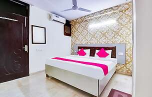 Roomshala 118 Hotel Acclaim 7 sky