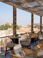 THE STEPWELL HOTEL