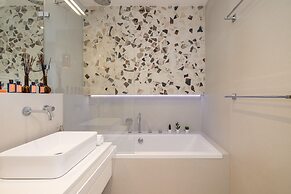 Vetulaniego by Renters Prestige