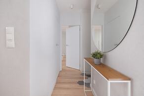 Vetulaniego by Renters Prestige