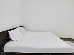 SPOT ON 91383 Green Forest Homestay NearTaman Wisata Pusuk Sembalun (T