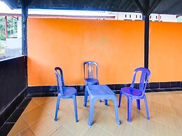 SPOT ON 91383 Green Forest Homestay NearTaman Wisata Pusuk Sembalun (T