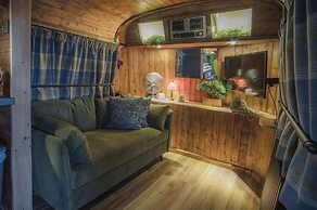 American Airstream - Blossom Farm - Tiers Cross