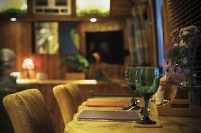 American Airstream - Blossom Farm - Tiers Cross