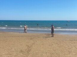 MERYAM SUIT DELUX HOTEL