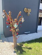 MERYAM SUIT DELUX HOTEL