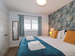 Pebbles Foxglove Way