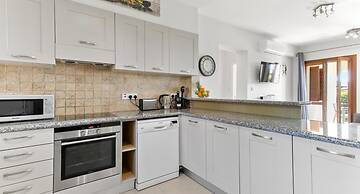 Apartment Kz01 - Modern Ground Floor Apartment in the Heart of Aphrodi