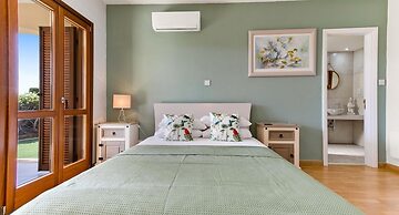 Apartment Kz01 - Modern Ground Floor Apartment in the Heart of Aphrodi