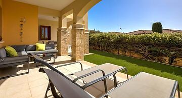 Apartment Kz01 - Modern Ground Floor Apartment in the Heart of Aphrodi