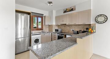 Apartment Kz01 - Modern Ground Floor Apartment in the Heart of Aphrodi