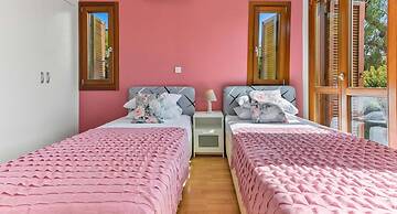 Apartment Kz01 - Modern Ground Floor Apartment in the Heart of Aphrodi