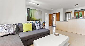 Apartment Kz01 - Modern Ground Floor Apartment in the Heart of Aphrodi