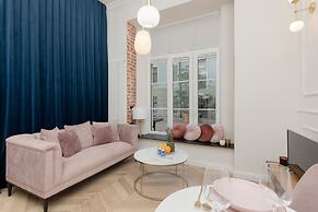Studio Piotrkowska 37 by Renters