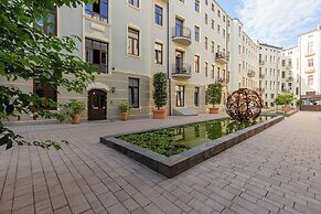 Studio Piotrkowska 37 by Renters