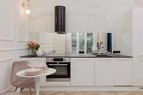 Studio Piotrkowska 37 by Renters