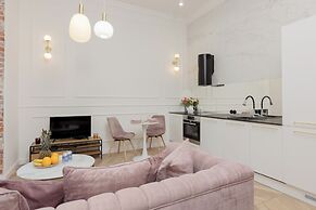 Studio Piotrkowska 37 by Renters