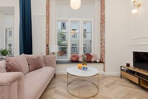 Studio Piotrkowska 37 by Renters