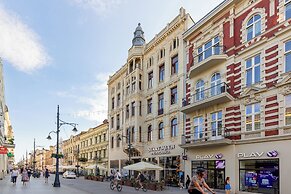 Studio Piotrkowska 37 by Renters