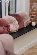 Studio Piotrkowska 37 by Renters