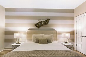 Amazing 3-Bedroom Luxury Condo Just Steps to the French Quarter