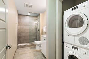 Amazing 3-Bedroom Luxury Condo Just Steps to the French Quarter