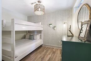 Amazing 3-Bedroom Luxury Condo Just Steps to the French Quarter