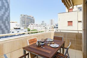 Comfy & Terrace neear Beach by FeelHome