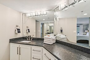 Inlet Reef 315 2 Bedroom Condo by RedAwning