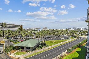 Inlet Reef 315 2 Bedroom Condo by RedAwning