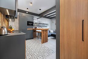 Gdynia Downtown Apartment by Renters