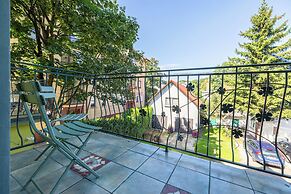 Spacious Family Apartment by Renters