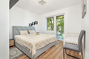 Spacious Family Apartment by Renters