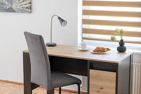 Spacious Family Apartment by Renters