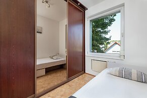 Spacious Family Apartment by Renters