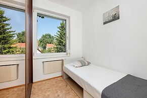 Spacious Family Apartment by Renters