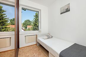 Spacious Family Apartment by Renters