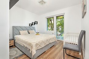 Spacious Family Apartment by Renters